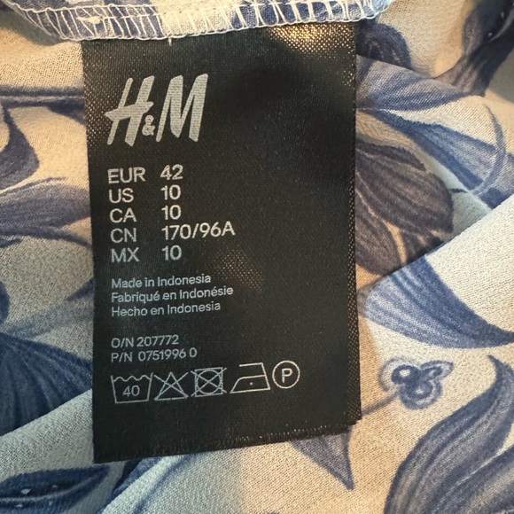 H&M 2 Piece Floral Pant Set Size 10 Blue & White - Picture 8 of 16